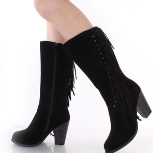 Black boots, fringe boots,